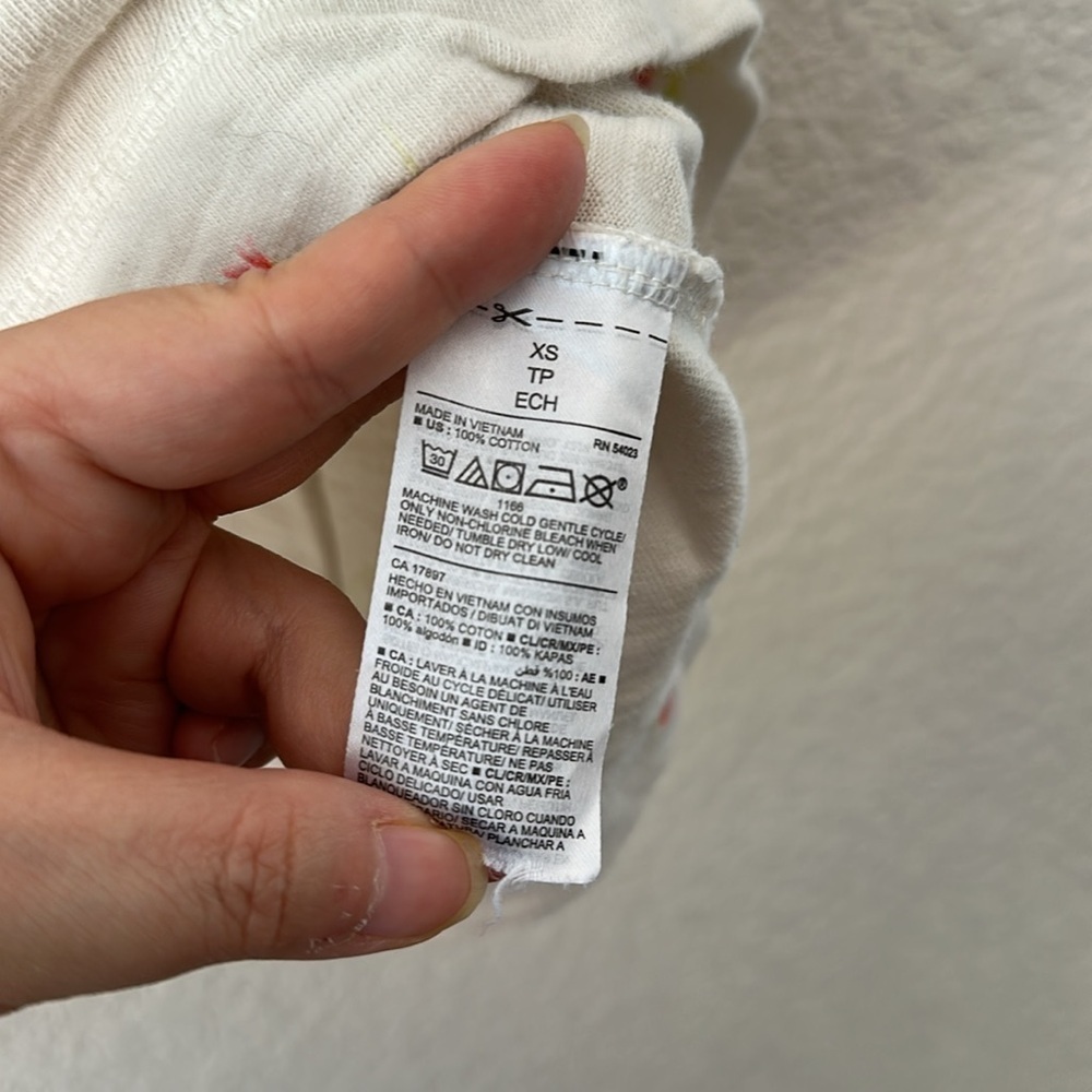 ❤️ OLD NAVY Cream Floral Easy Vintage Tee Size XS ❤️ - Picture 4 of 7